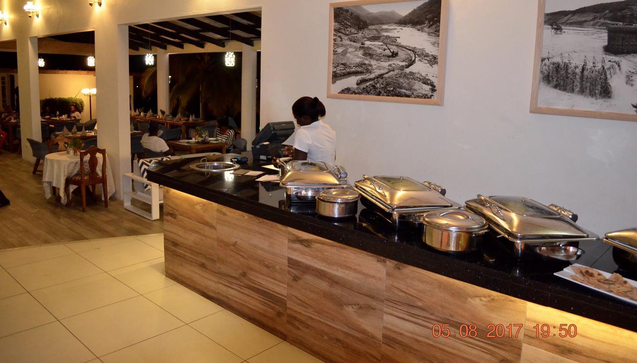 Lake Kariba Inns Siavonga Exteriör bild